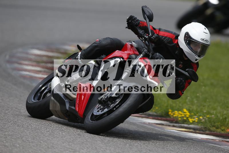 /Archiv-2024/29 12.06.2024 MOTO.CH Track Day ADR/Gruppe gelb/unklar